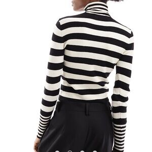 Vero Moda roll neck knitted sweater mono stripe style
